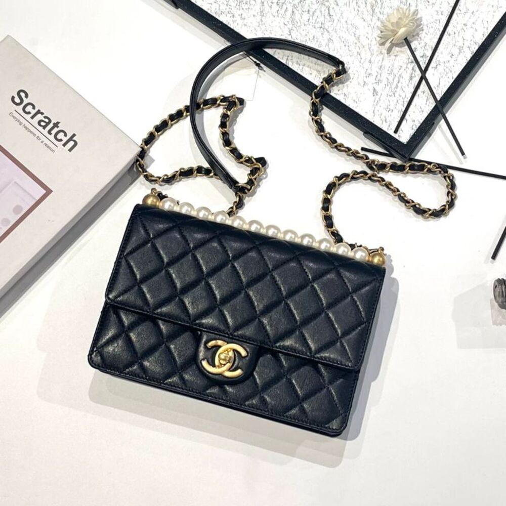 Chanel Women Pre-Loved Bag Very Good Condition